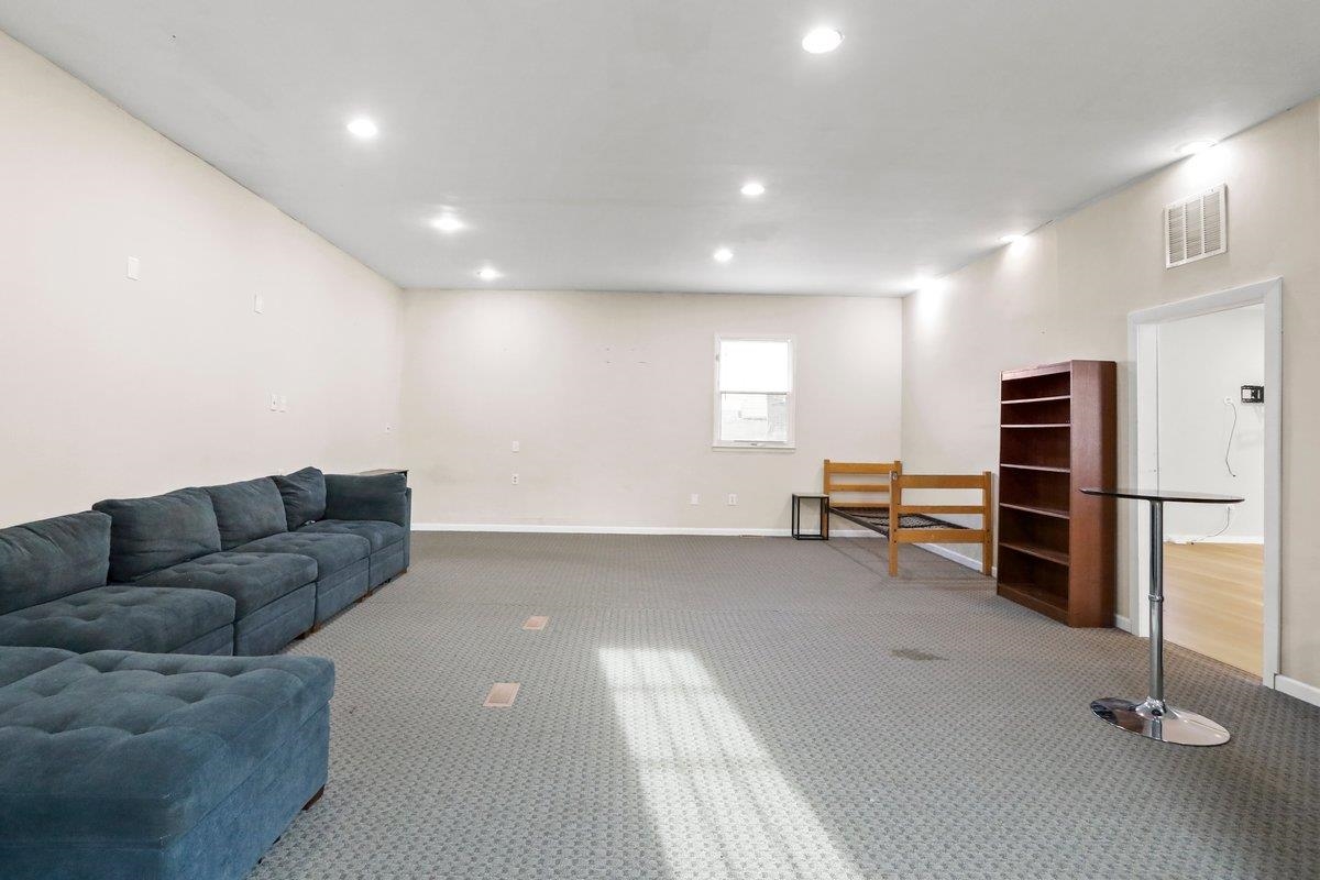 6043 BROAD ST, MOUNT JACKSON, Virginia 22842, ,Commercial,6043 BROAD ST,673285 MLS # 673285