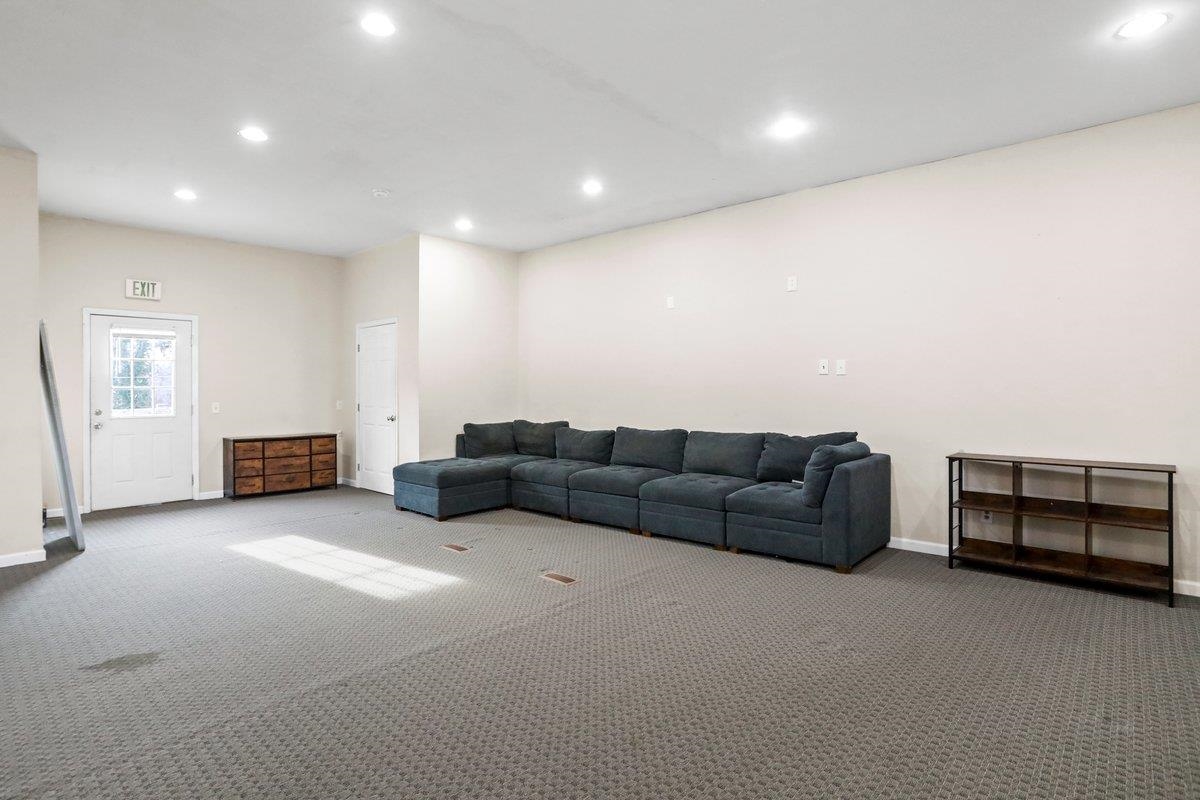 6043 BROAD ST, MOUNT JACKSON, Virginia 22842, ,Commercial,6043 BROAD ST,673285 MLS # 673285