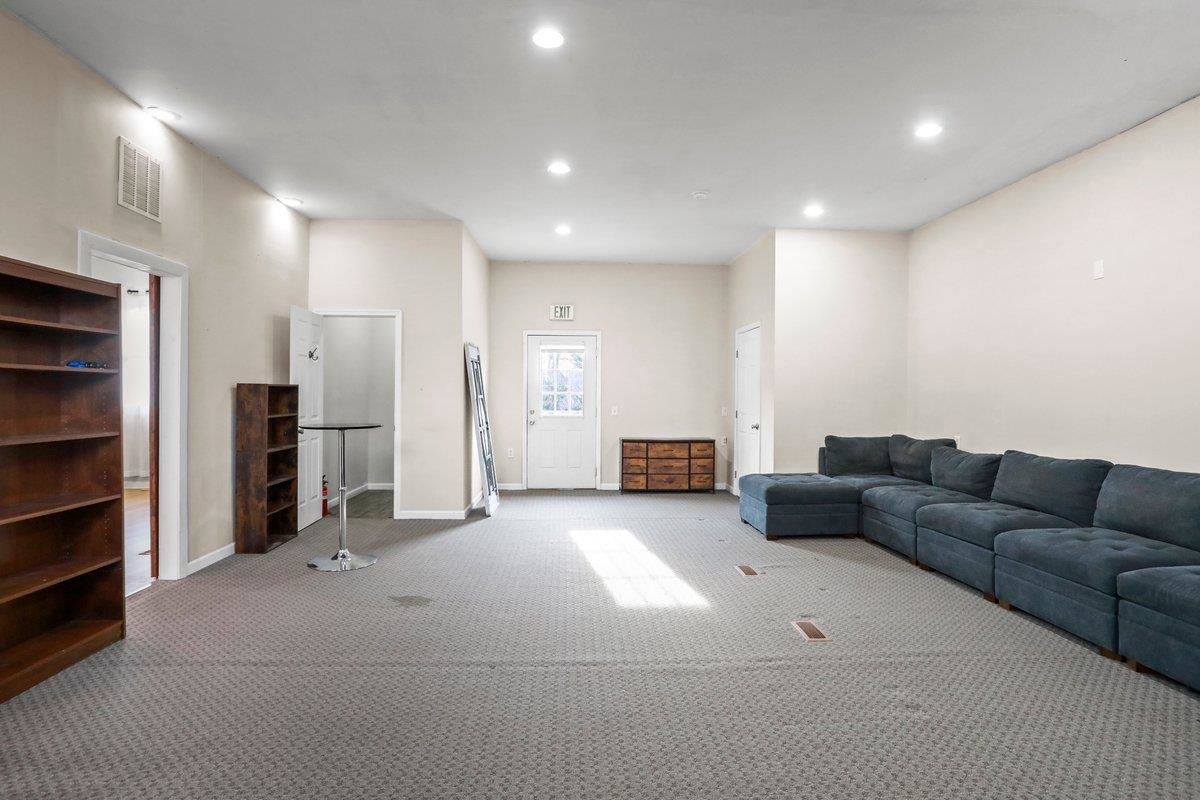 6043 BROAD ST, MOUNT JACKSON, Virginia 22842, ,Commercial,6043 BROAD ST,673285 MLS # 673285