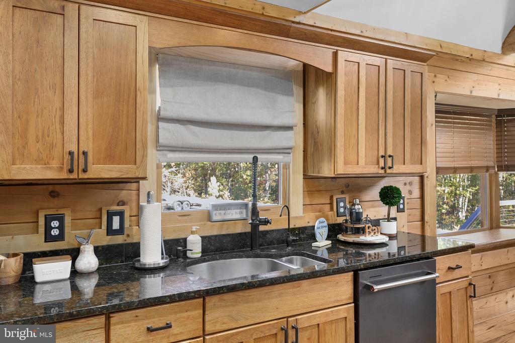 12808 FAULCONERS CT, SPOTSYLVANIA, Virginia 22551, 3 Bedrooms Bedrooms, ,3 BathroomsBathrooms,Residential,12808 FAULCONERS CT,VASP2039298 MLS # VASP2039298