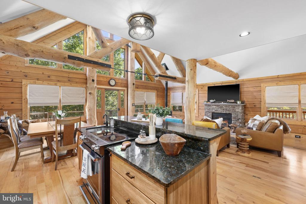 12808 FAULCONERS CT, SPOTSYLVANIA, Virginia 22551, 3 Bedrooms Bedrooms, ,3 BathroomsBathrooms,Residential,12808 FAULCONERS CT,VASP2039298 MLS # VASP2039298