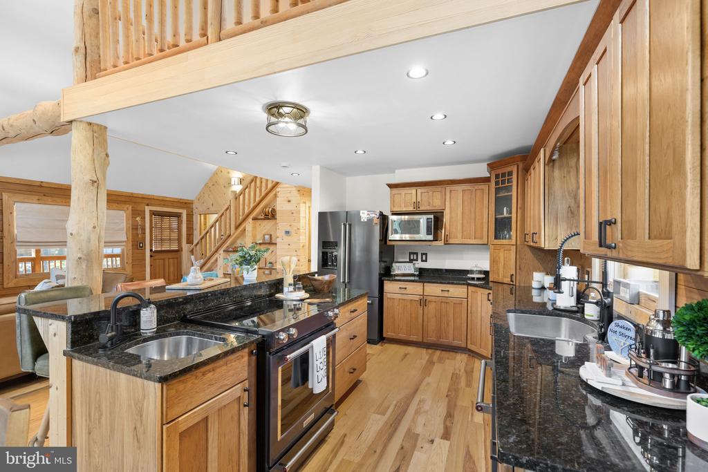 12808 FAULCONERS CT, SPOTSYLVANIA, Virginia 22551, 3 Bedrooms Bedrooms, ,3 BathroomsBathrooms,Residential,12808 FAULCONERS CT,VASP2039298 MLS # VASP2039298