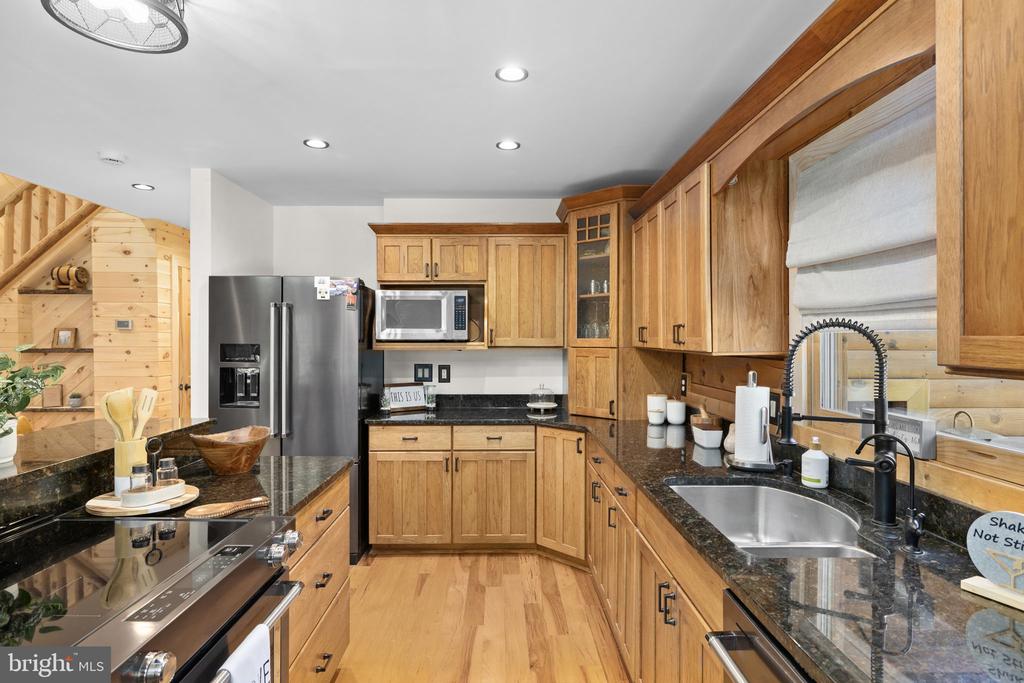 12808 FAULCONERS CT, SPOTSYLVANIA, Virginia 22551, 3 Bedrooms Bedrooms, ,3 BathroomsBathrooms,Residential,12808 FAULCONERS CT,VASP2039298 MLS # VASP2039298