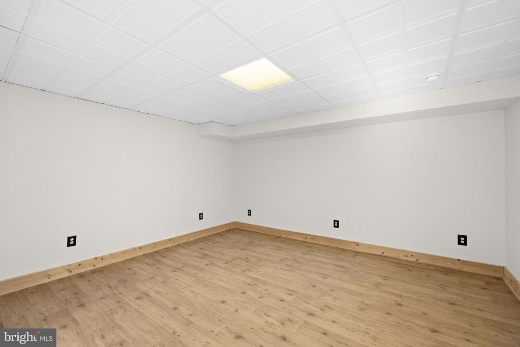 12808 FAULCONERS CT, SPOTSYLVANIA, Virginia 22551, 3 Bedrooms Bedrooms, ,3 BathroomsBathrooms,Residential,12808 FAULCONERS CT,VASP2039298 MLS # VASP2039298