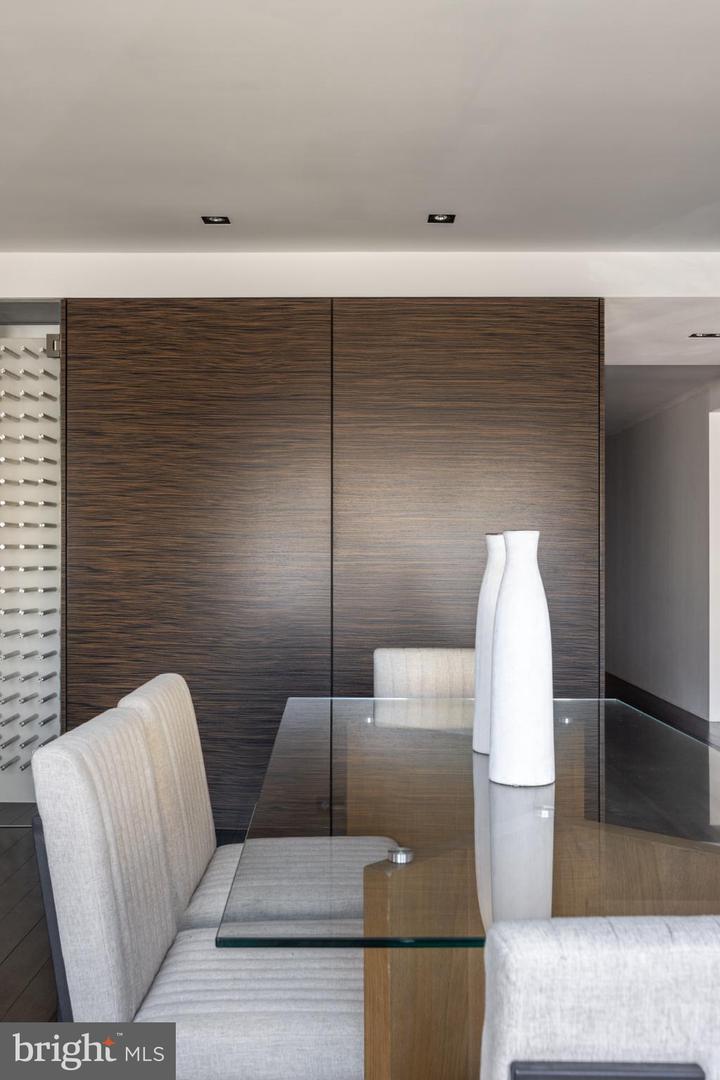 2101 CONNECTICUT AVE NW #24, WASHINGTON, District Of Columbia 20008, ,Residential,For sale,2101 CONNECTICUT AVE NW #24,DCDC2221078 MLS # DCDC2221078