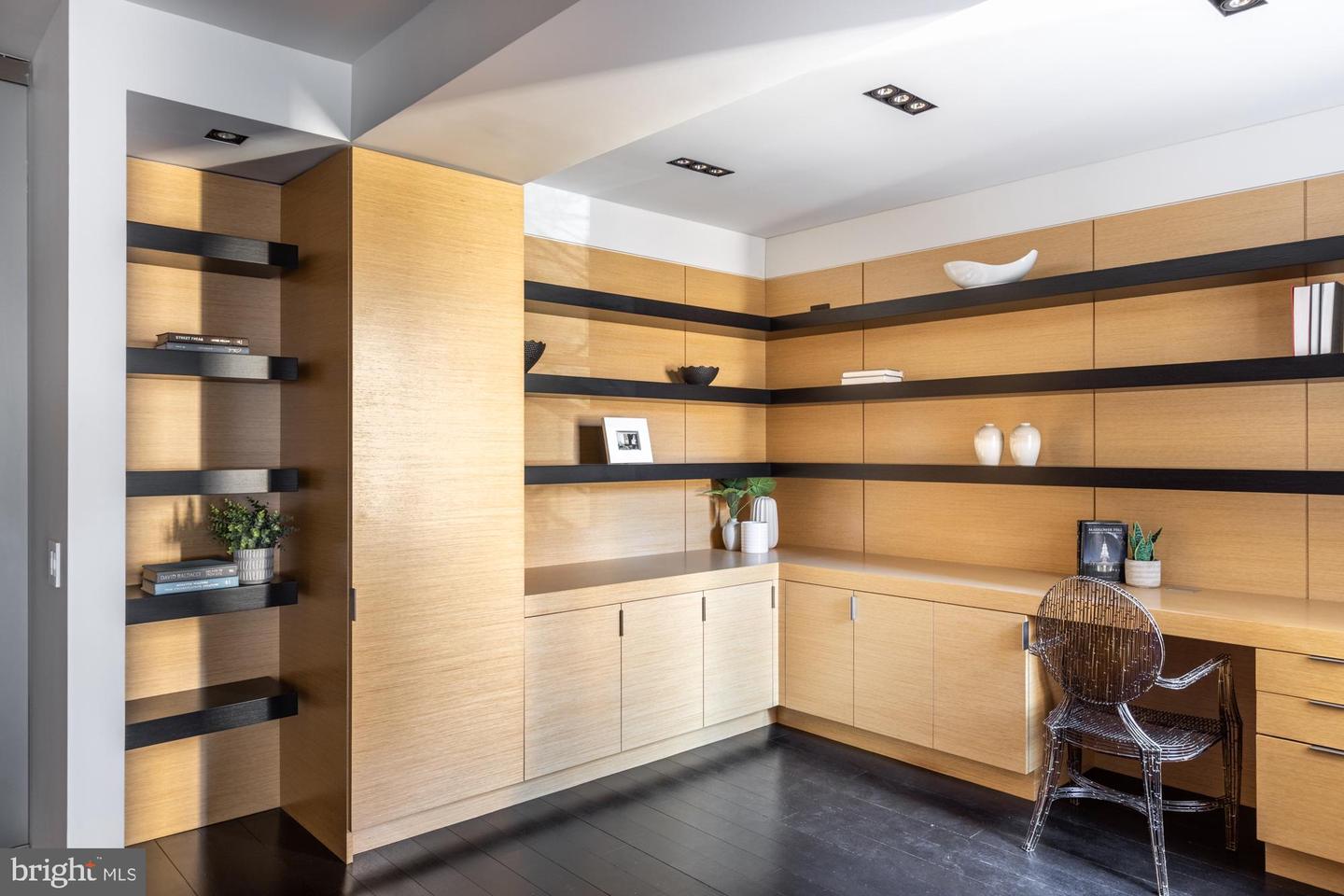 2101 CONNECTICUT AVE NW #24, WASHINGTON, District Of Columbia 20008, ,Residential,For sale,2101 CONNECTICUT AVE NW #24,DCDC2221078 MLS # DCDC2221078