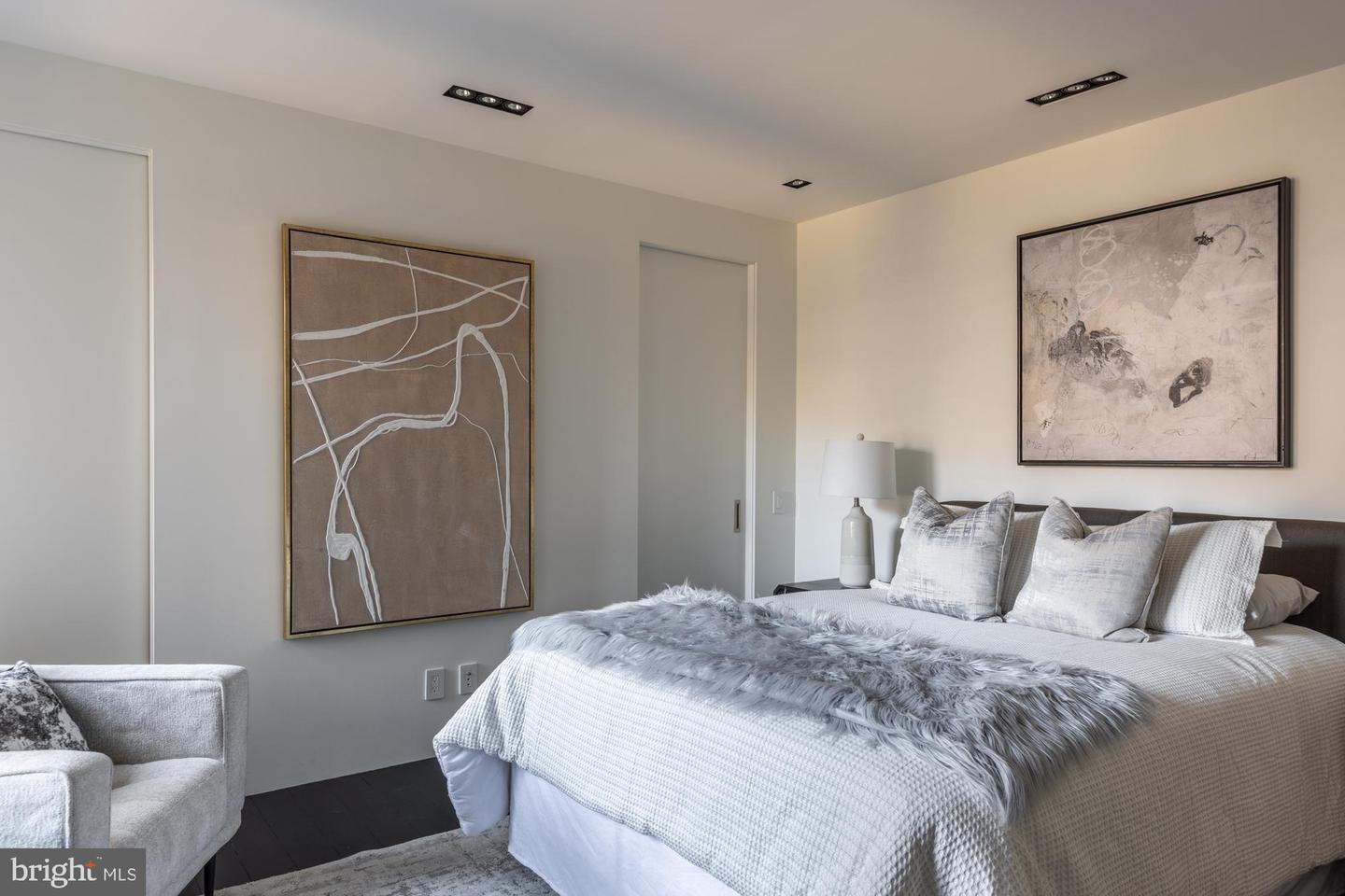 2101 CONNECTICUT AVE NW #24, WASHINGTON, District Of Columbia 20008, ,Residential,For sale,2101 CONNECTICUT AVE NW #24,DCDC2221078 MLS # DCDC2221078