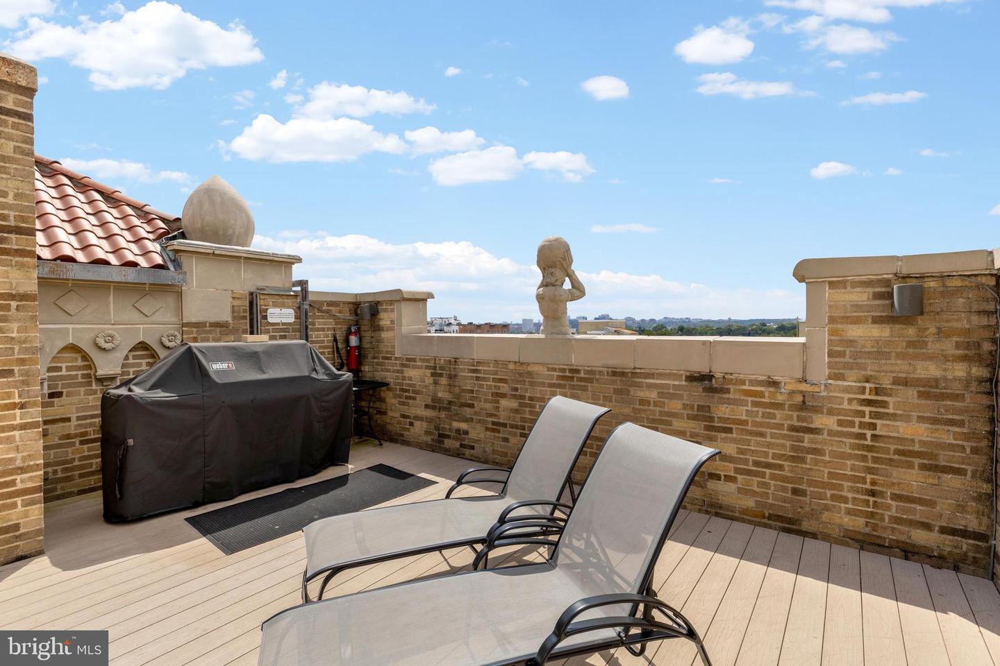 2101 CONNECTICUT AVE NW #24, WASHINGTON, District Of Columbia 20008, ,Residential,For sale,2101 CONNECTICUT AVE NW #24,DCDC2221078 MLS # DCDC2221078