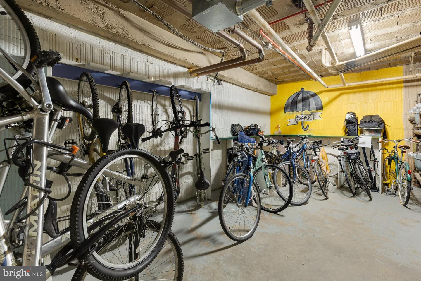 2101 CONNECTICUT AVE NW #24, WASHINGTON, District Of Columbia 20008, ,Residential,For sale,2101 CONNECTICUT AVE NW #24,DCDC2221078 MLS # DCDC2221078