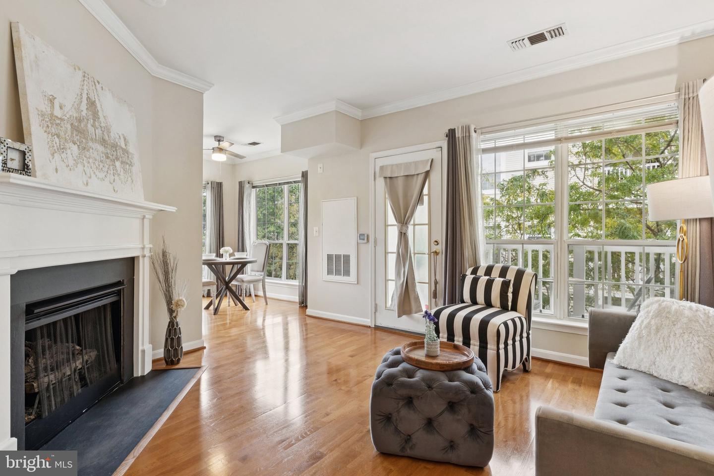 4561 STRUTFIELD LN #3305, ALEXANDRIA, Virginia 22311, 2 Bedrooms Bedrooms, ,1 BathroomBathrooms,Residential,For sale,4561 STRUTFIELD LN #3305,VAAX2050840 MLS # VAAX2050840