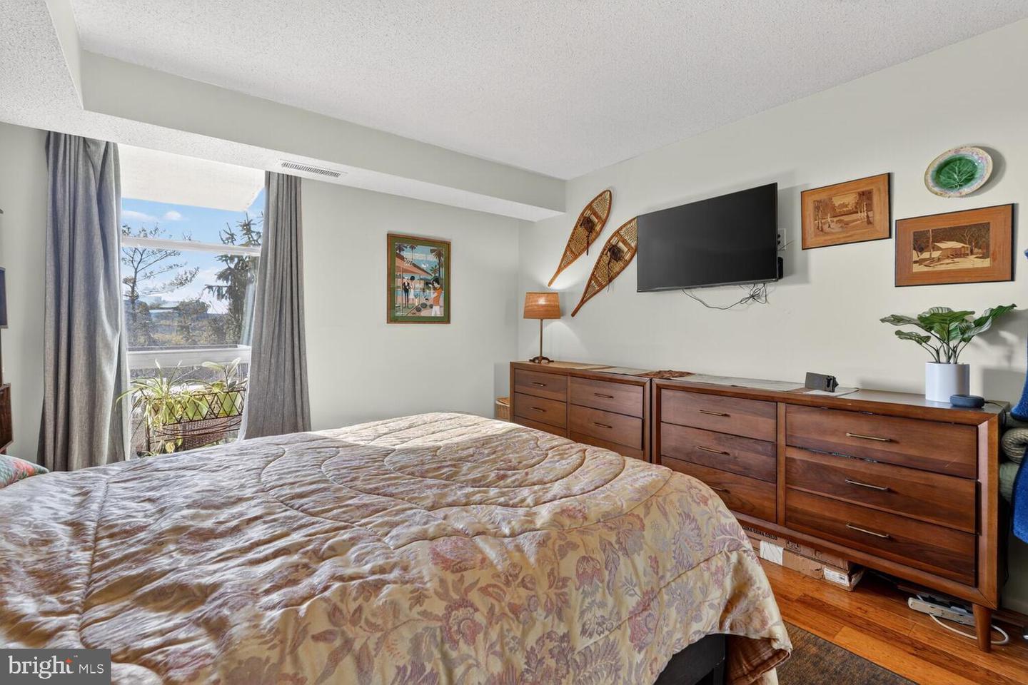 1016 S WAYNE ST #302, ARLINGTON, Virginia 22204, 2 Bedrooms Bedrooms, ,2 BathroomsBathrooms,Residential,For sale,1016 S WAYNE ST #302,VAAR2065944 MLS # VAAR2065944 1016 S WAYNE ST #302, ARLINGTON, Virginia 22204, 2 Bedrooms Bedrooms, ,2 BathroomsBathrooms,Residential,For sale,1016 S WAYNE ST #302,VAAR2065944 MLS # VAAR2065944