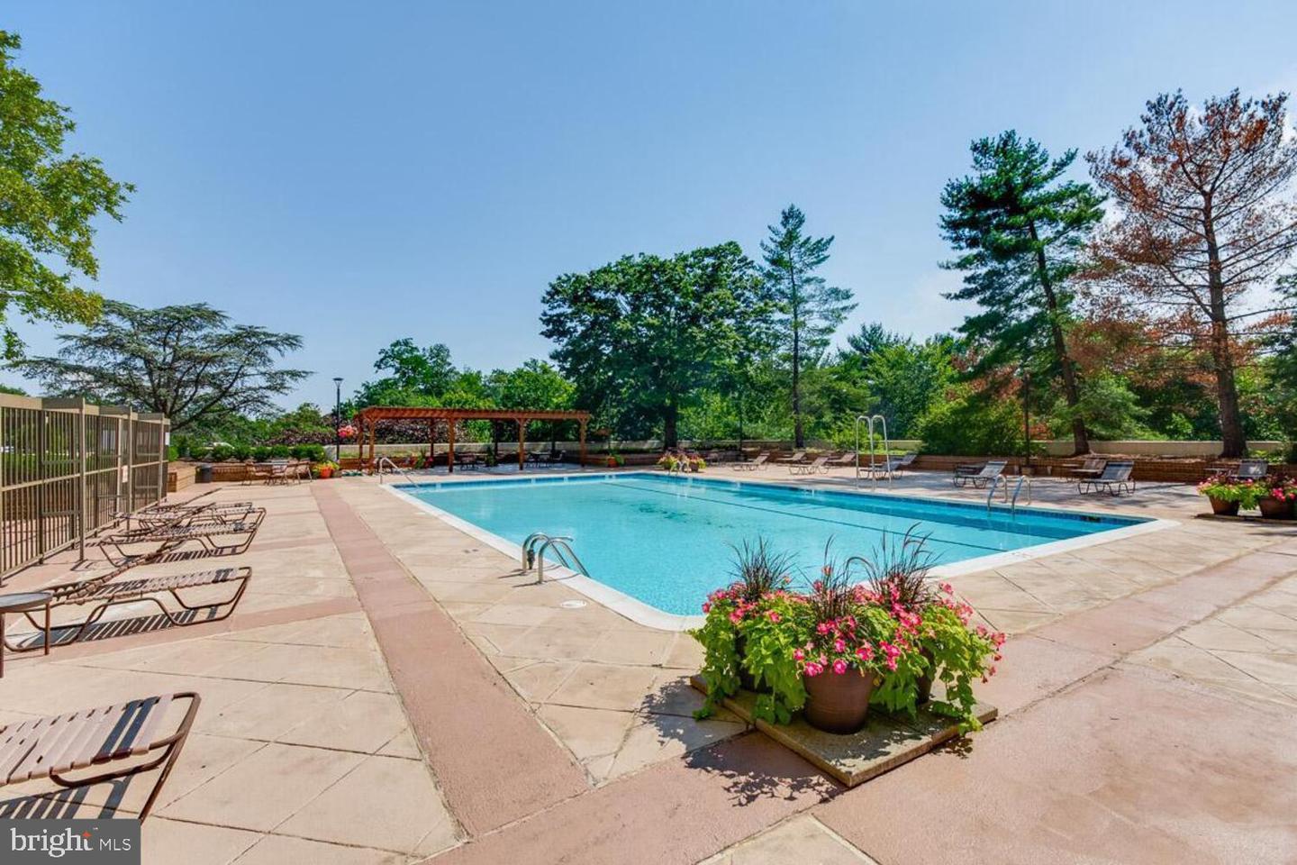 1016 S WAYNE ST #302, ARLINGTON, Virginia 22204, 2 Bedrooms Bedrooms, ,2 BathroomsBathrooms,Residential,For sale,1016 S WAYNE ST #302,VAAR2065944 MLS # VAAR2065944 1016 S WAYNE ST #302, ARLINGTON, Virginia 22204, 2 Bedrooms Bedrooms, ,2 BathroomsBathrooms,Residential,For sale,1016 S WAYNE ST #302,VAAR2065944 MLS # VAAR2065944