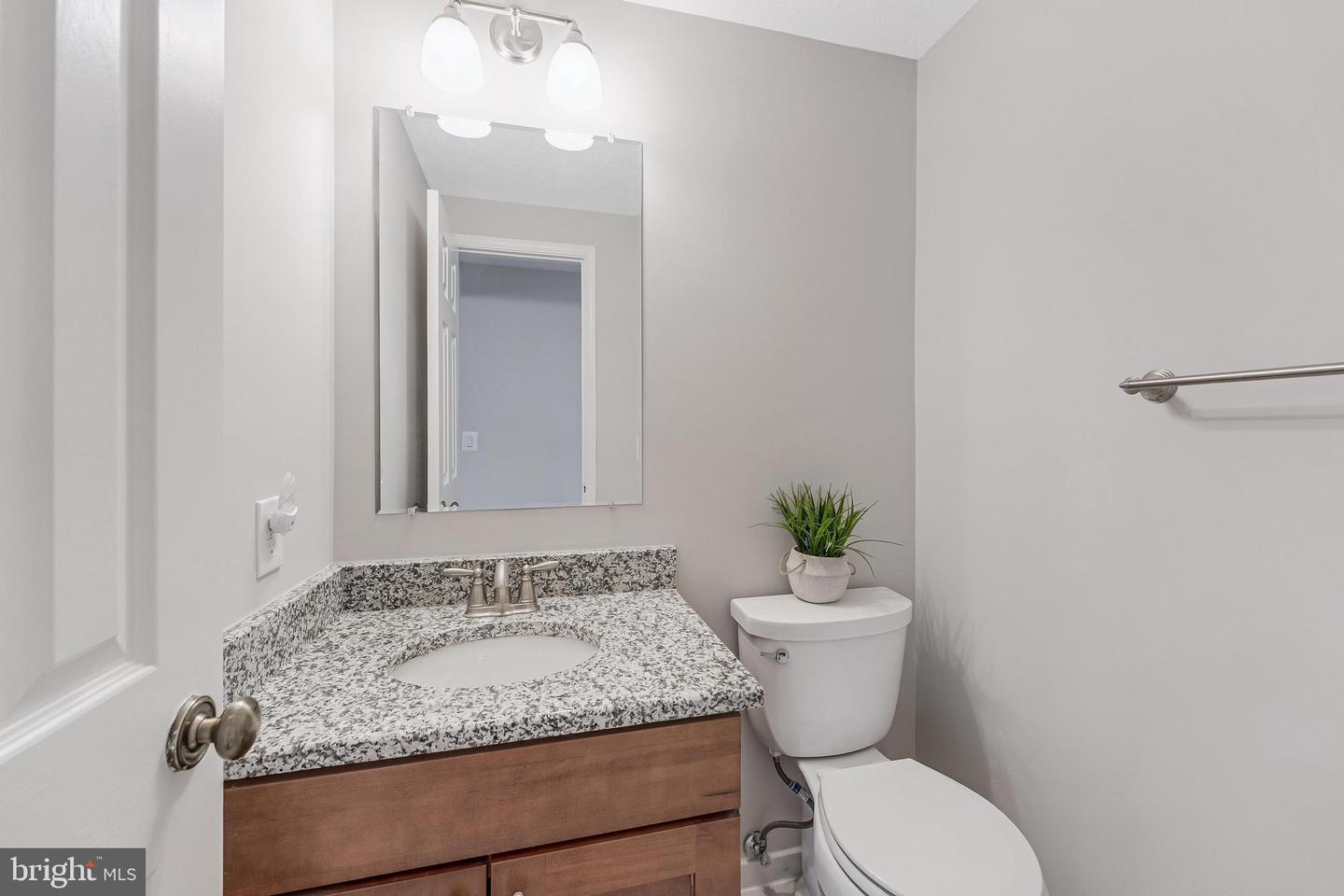 13002 NEW ARDEN CT, HERNDON, Virginia 20171, 4 Bedrooms Bedrooms, ,2 BathroomsBathrooms,Residential,For sale,13002 NEW ARDEN CT,VAFX2281810 MLS # VAFX2281810