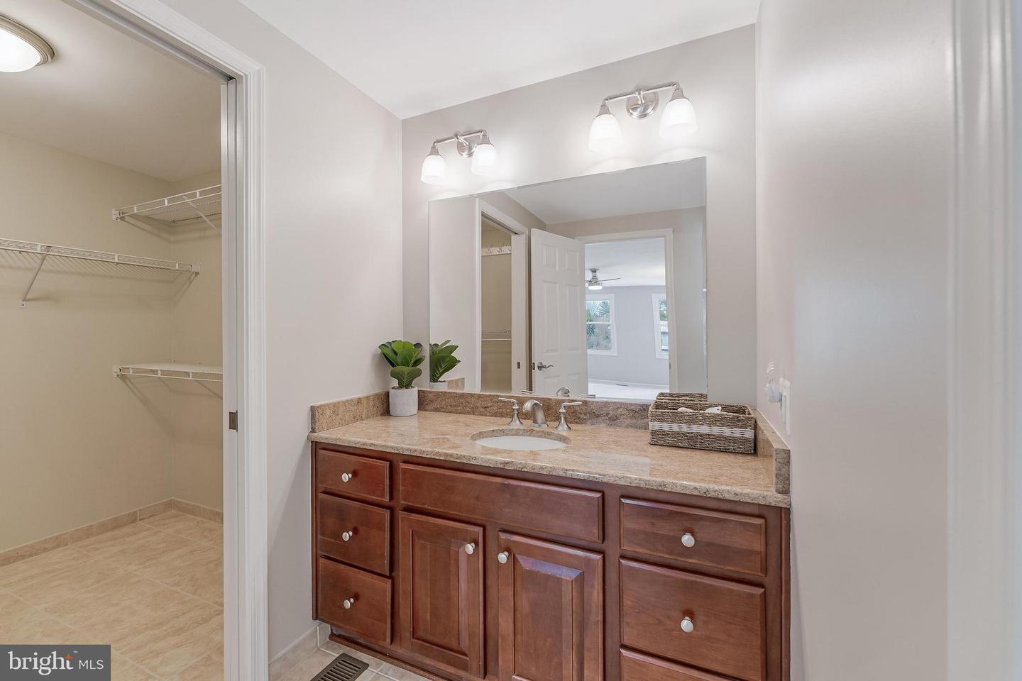 13002 NEW ARDEN CT, HERNDON, Virginia 20171, 4 Bedrooms Bedrooms, ,2 BathroomsBathrooms,Residential,For sale,13002 NEW ARDEN CT,VAFX2281810 MLS # VAFX2281810