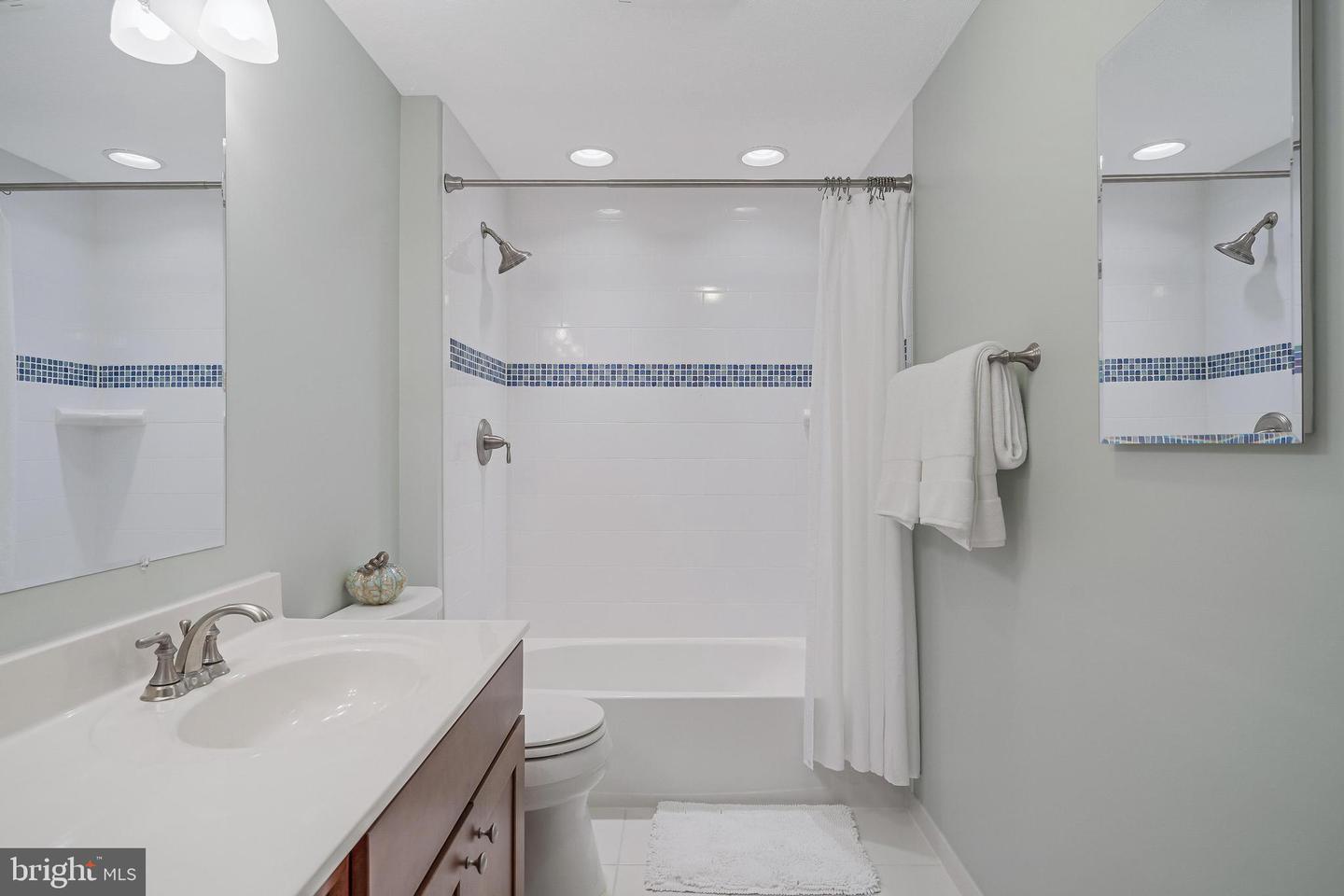 13002 NEW ARDEN CT, HERNDON, Virginia 20171, 4 Bedrooms Bedrooms, ,2 BathroomsBathrooms,Residential,For sale,13002 NEW ARDEN CT,VAFX2281810 MLS # VAFX2281810