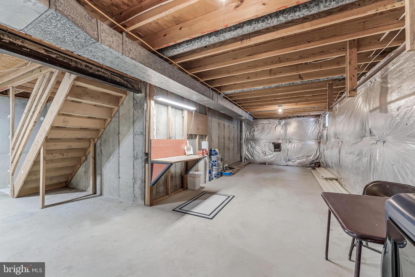 13002 NEW ARDEN CT, HERNDON, Virginia 20171, 4 Bedrooms Bedrooms, ,2 BathroomsBathrooms,Residential,For sale,13002 NEW ARDEN CT,VAFX2281810 MLS # VAFX2281810