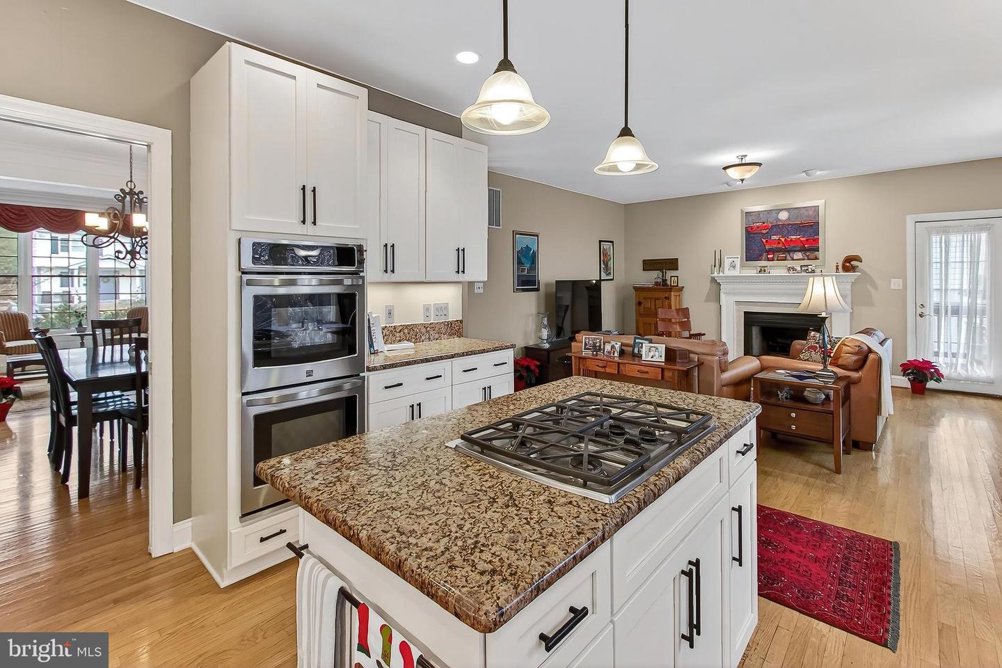 4818 9TH ST S, ARLINGTON, Virginia 22204, 5 Bedrooms Bedrooms, 11 Rooms Rooms,3 BathroomsBathrooms,Residential,For sale,4818 9TH ST S,VAAR2066932 MLS # VAAR2066932