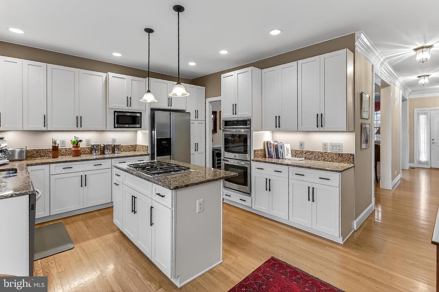 4818 9TH ST S, ARLINGTON, Virginia 22204, 5 Bedrooms Bedrooms, 11 Rooms Rooms,3 BathroomsBathrooms,Residential,For sale,4818 9TH ST S,VAAR2066932 MLS # VAAR2066932