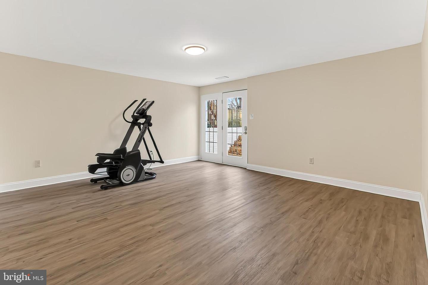 4818 9TH ST S, ARLINGTON, Virginia 22204, 5 Bedrooms Bedrooms, 11 Rooms Rooms,3 BathroomsBathrooms,Residential,For sale,4818 9TH ST S,VAAR2066932 MLS # VAAR2066932