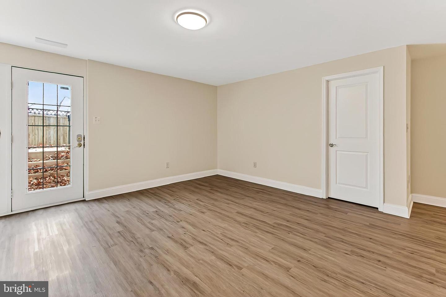 4818 9TH ST S, ARLINGTON, Virginia 22204, 5 Bedrooms Bedrooms, 11 Rooms Rooms,3 BathroomsBathrooms,Residential,For sale,4818 9TH ST S,VAAR2066932 MLS # VAAR2066932