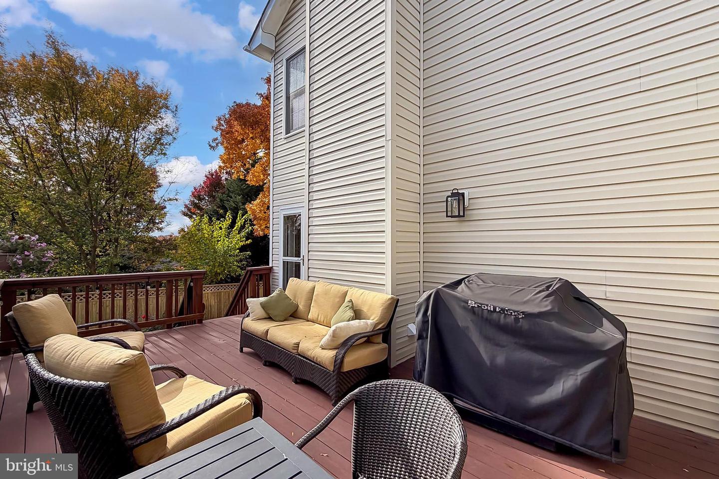 4818 9TH ST S, ARLINGTON, Virginia 22204, 5 Bedrooms Bedrooms, 11 Rooms Rooms,3 BathroomsBathrooms,Residential,For sale,4818 9TH ST S,VAAR2066932 MLS # VAAR2066932