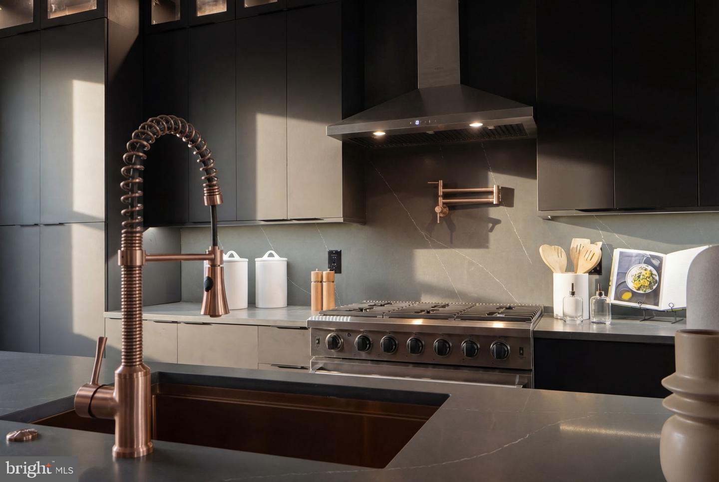 207 F ST NE, WASHINGTON, District Of Columbia 20002, 4 Bedrooms Bedrooms, ,3 BathroomsBathrooms,Residential,For sale,207 F ST NE,DCDC2235728 MLS # DCDC2235728