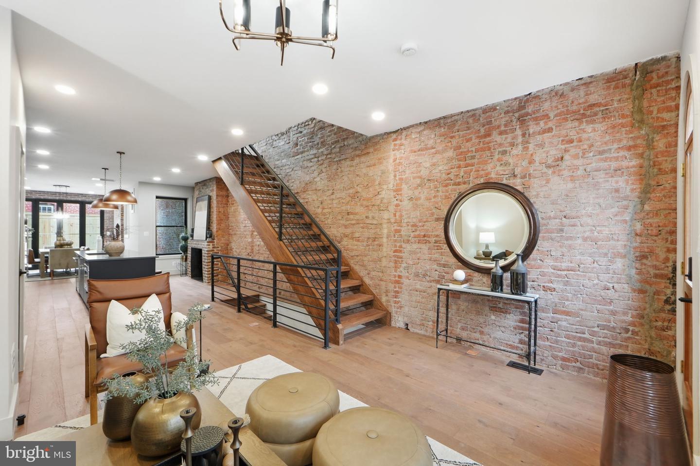 207 F ST NE, WASHINGTON, District Of Columbia 20002, 4 Bedrooms Bedrooms, ,3 BathroomsBathrooms,Residential,For sale,207 F ST NE,DCDC2235728 MLS # DCDC2235728