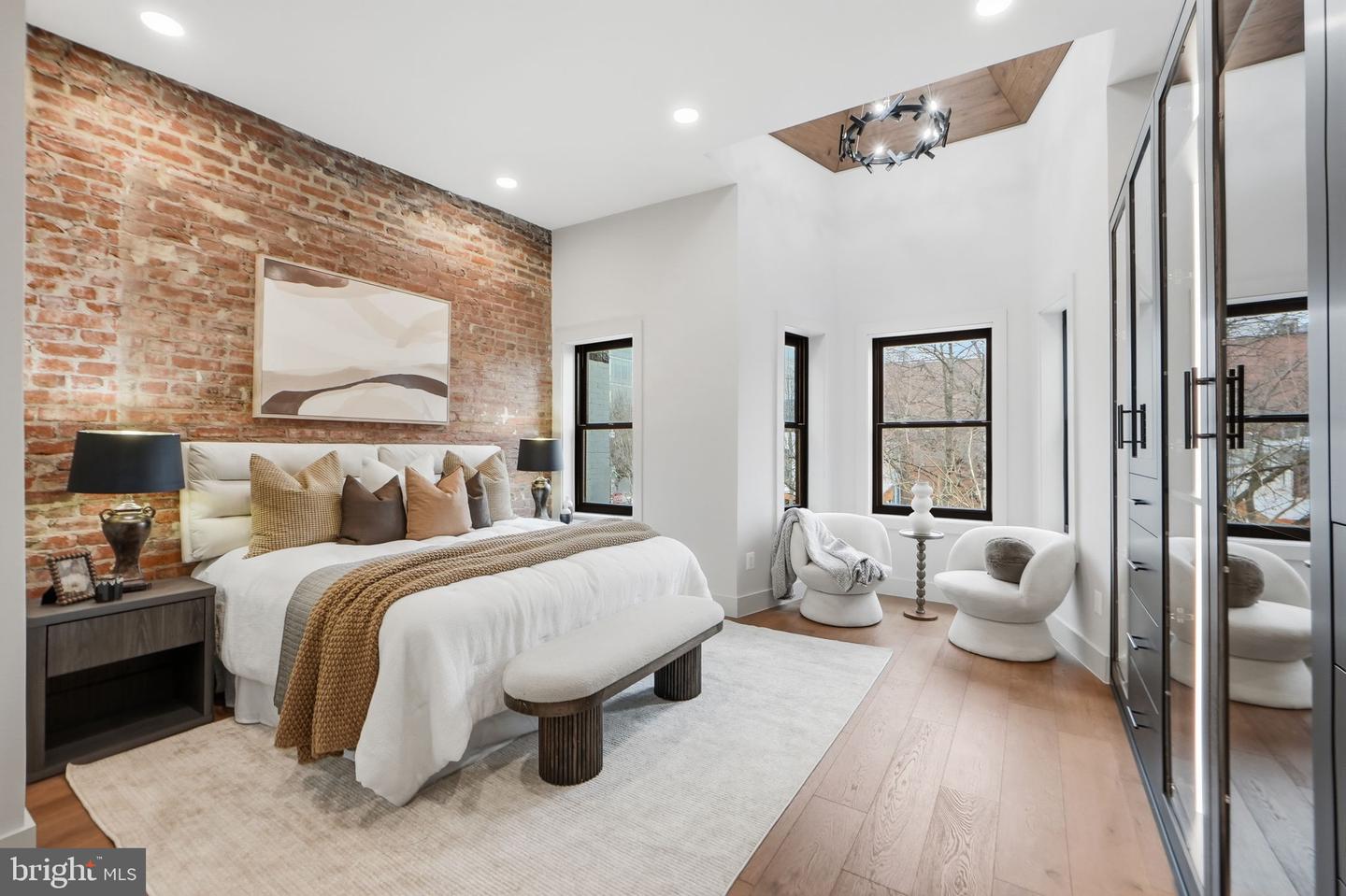 207 F ST NE, WASHINGTON, District Of Columbia 20002, 4 Bedrooms Bedrooms, ,3 BathroomsBathrooms,Residential,For sale,207 F ST NE,DCDC2235728 MLS # DCDC2235728