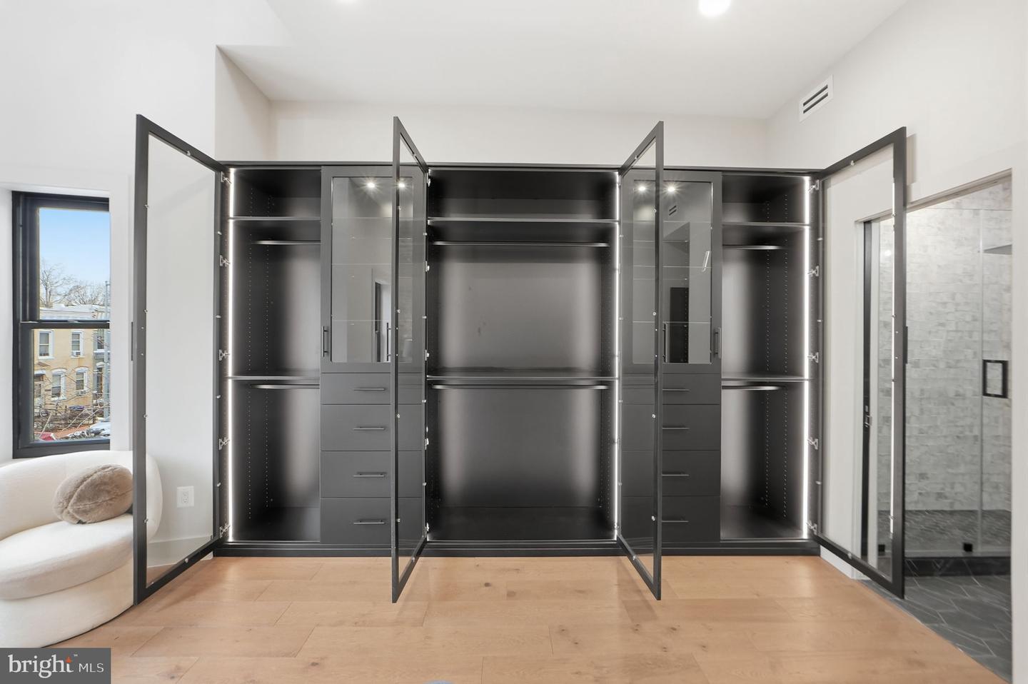 207 F ST NE, WASHINGTON, District Of Columbia 20002, 4 Bedrooms Bedrooms, ,3 BathroomsBathrooms,Residential,For sale,207 F ST NE,DCDC2235728 MLS # DCDC2235728