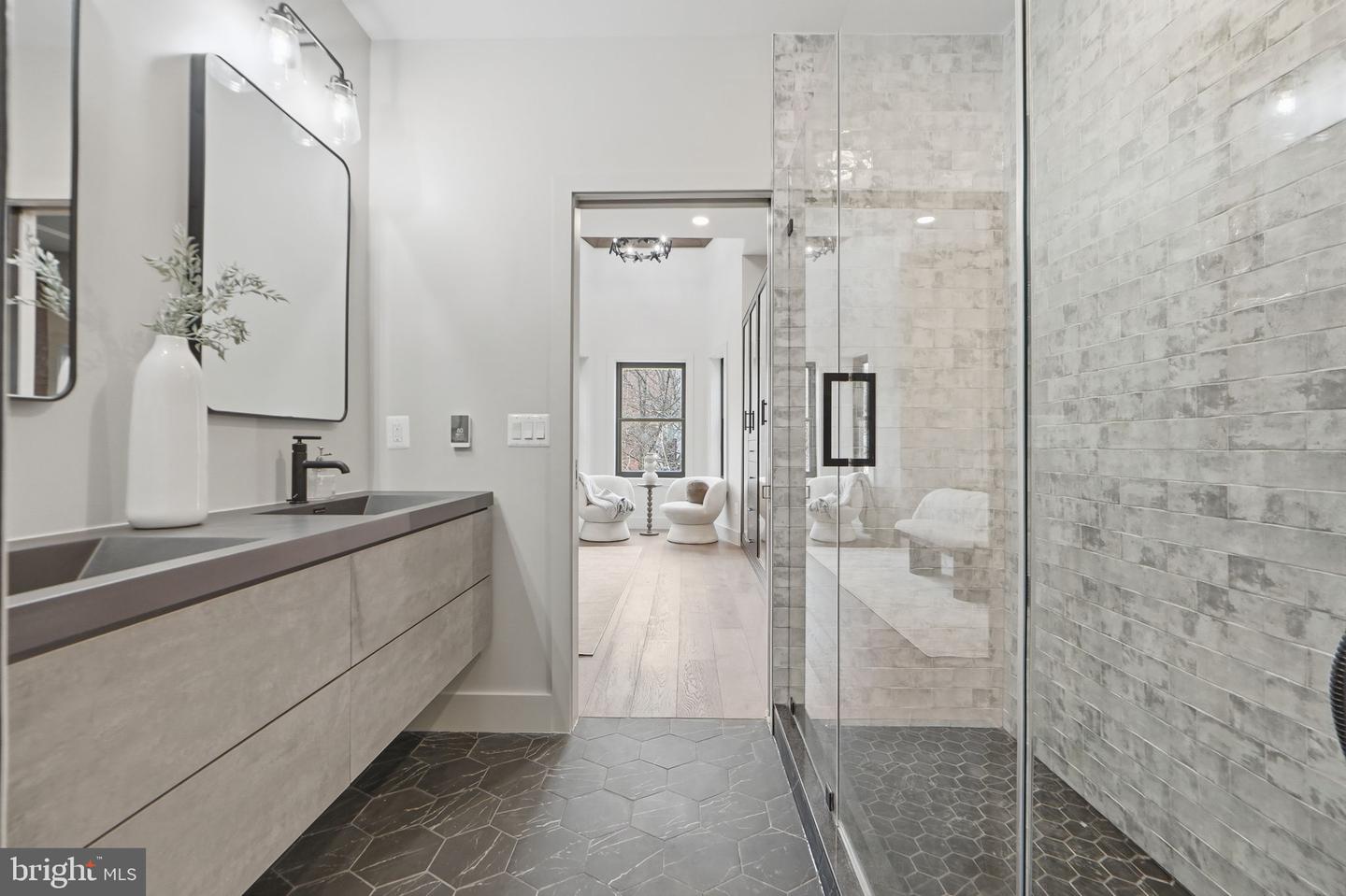 207 F ST NE, WASHINGTON, District Of Columbia 20002, 4 Bedrooms Bedrooms, ,3 BathroomsBathrooms,Residential,For sale,207 F ST NE,DCDC2235728 MLS # DCDC2235728