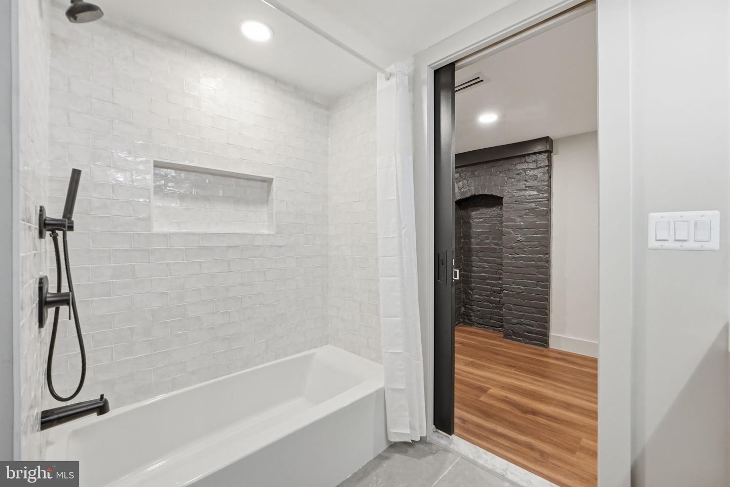 207 F ST NE, WASHINGTON, District Of Columbia 20002, 4 Bedrooms Bedrooms, ,3 BathroomsBathrooms,Residential,For sale,207 F ST NE,DCDC2235728 MLS # DCDC2235728