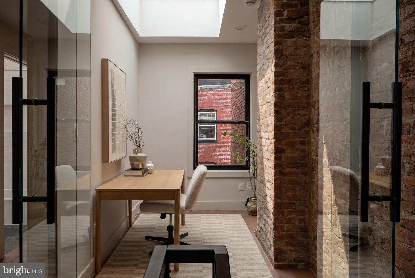 207 F ST NE, WASHINGTON, District Of Columbia 20002, 4 Bedrooms Bedrooms, ,3 BathroomsBathrooms,Residential,For sale,207 F ST NE,DCDC2235728 MLS # DCDC2235728