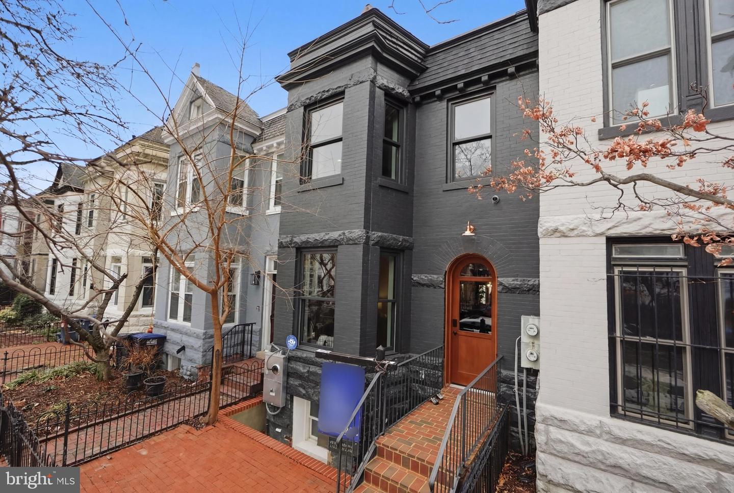 207 F ST NE, WASHINGTON, District Of Columbia 20002, 4 Bedrooms Bedrooms, ,3 BathroomsBathrooms,Residential,For sale,207 F ST NE,DCDC2235728 MLS # DCDC2235728