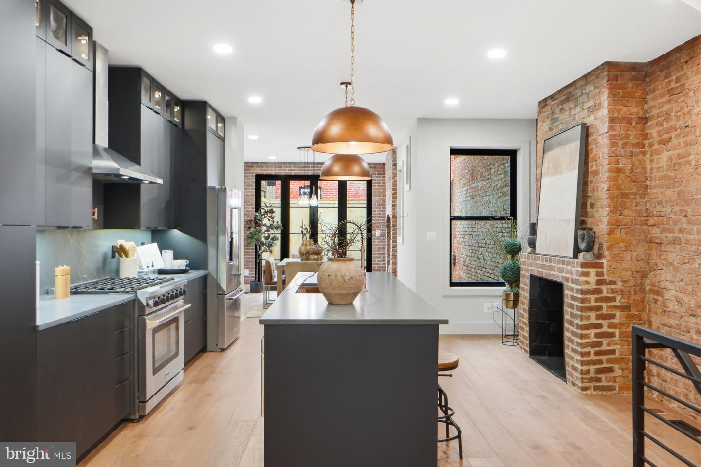 207 F ST NE, WASHINGTON, District Of Columbia 20002, 4 Bedrooms Bedrooms, ,3 BathroomsBathrooms,Residential,For sale,207 F ST NE,DCDC2235728 MLS # DCDC2235728