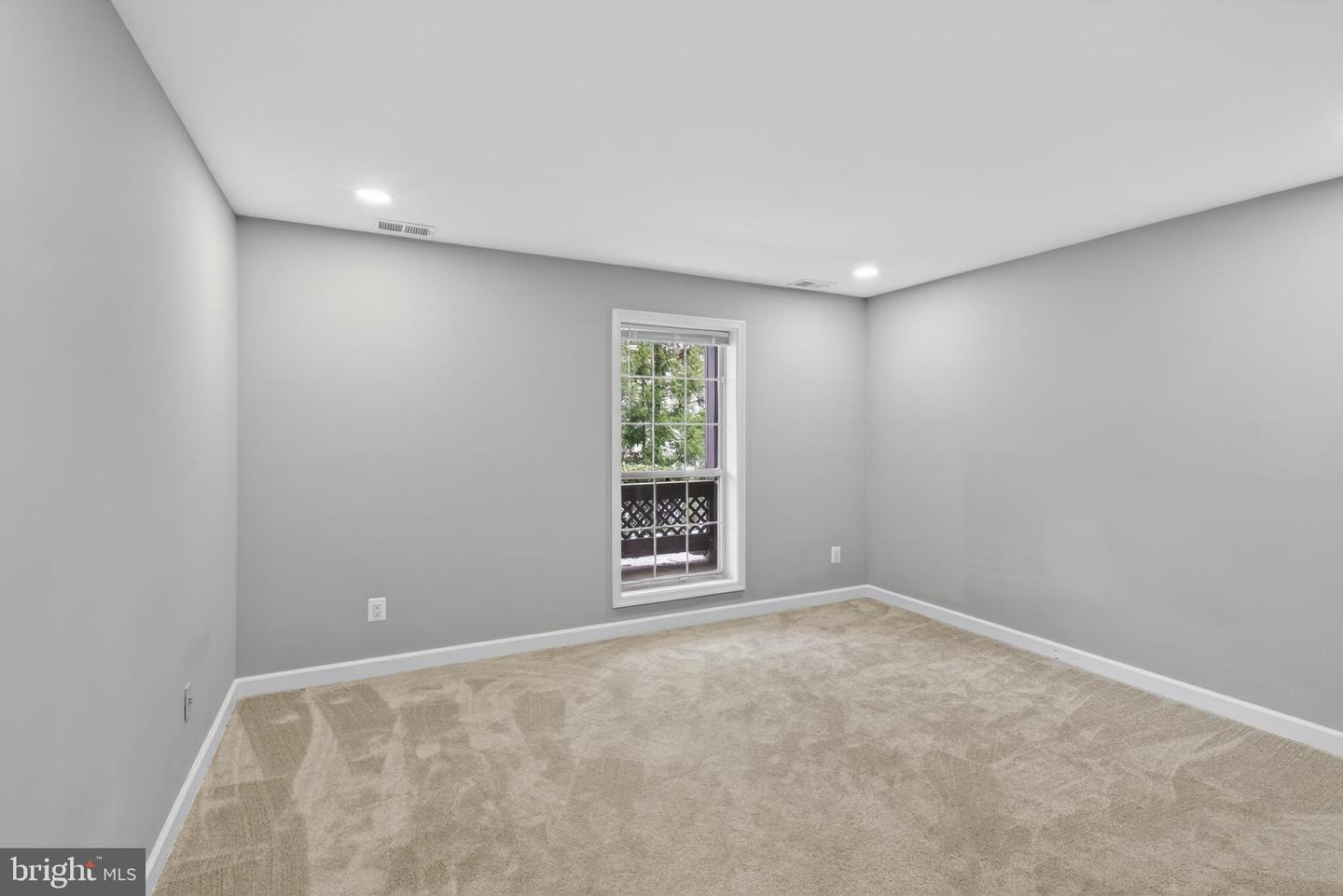 10114 OAKTON TERRACE RD, OAKTON, Virginia 22124, 1 Bedroom Bedrooms, ,1 BathroomBathrooms,Residential,For sale,10114 OAKTON TERRACE RD,VAFX2283500 MLS # VAFX2283500 10114 OAKTON TERRACE RD, OAKTON, Virginia 22124, 1 Bedroom Bedrooms, ,1 BathroomBathrooms,Residential,For sale,10114 OAKTON TERRACE RD,VAFX2283500 MLS # VAFX2283500