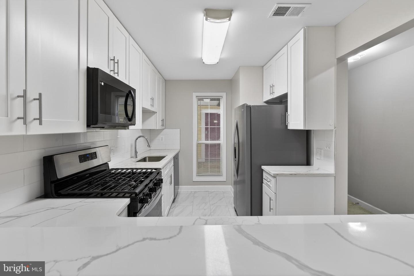 10114 OAKTON TERRACE RD, OAKTON, Virginia 22124, 1 Bedroom Bedrooms, ,1 BathroomBathrooms,Residential,For sale,10114 OAKTON TERRACE RD,VAFX2283500 MLS # VAFX2283500 10114 OAKTON TERRACE RD, OAKTON, Virginia 22124, 1 Bedroom Bedrooms, ,1 BathroomBathrooms,Residential,For sale,10114 OAKTON TERRACE RD,VAFX2283500 MLS # VAFX2283500