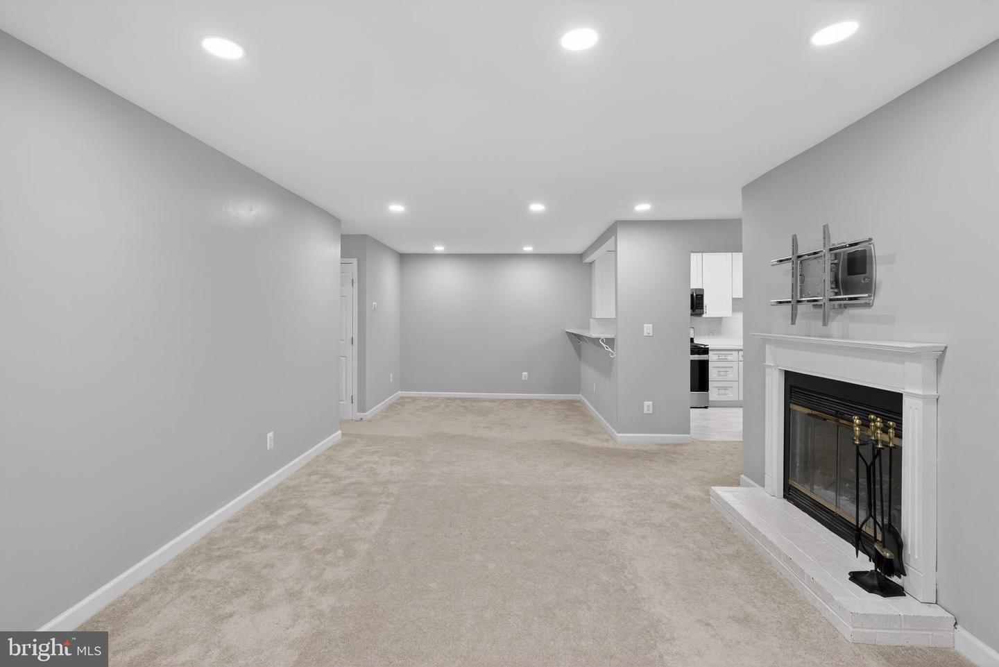 10114 OAKTON TERRACE RD, OAKTON, Virginia 22124, 1 Bedroom Bedrooms, ,1 BathroomBathrooms,Residential,For sale,10114 OAKTON TERRACE RD,VAFX2283500 MLS # VAFX2283500 10114 OAKTON TERRACE RD, OAKTON, Virginia 22124, 1 Bedroom Bedrooms, ,1 BathroomBathrooms,Residential,For sale,10114 OAKTON TERRACE RD,VAFX2283500 MLS # VAFX2283500