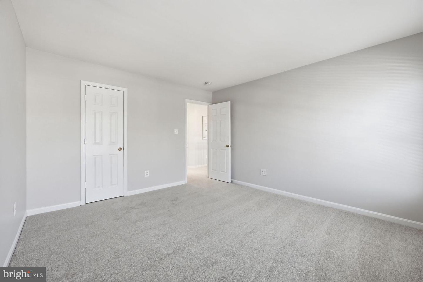 105 MEADOWBROOK CT SW, LEESBURG, Virginia 20175, 4 Bedrooms Bedrooms, ,2 BathroomsBathrooms,Residential,For sale,105 MEADOWBROOK CT SW,VALO2113274 MLS # VALO2113274