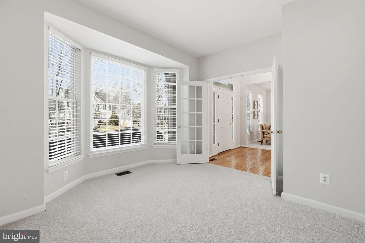 105 MEADOWBROOK CT SW, LEESBURG, Virginia 20175, 4 Bedrooms Bedrooms, ,2 BathroomsBathrooms,Residential,For sale,105 MEADOWBROOK CT SW,VALO2113274 MLS # VALO2113274