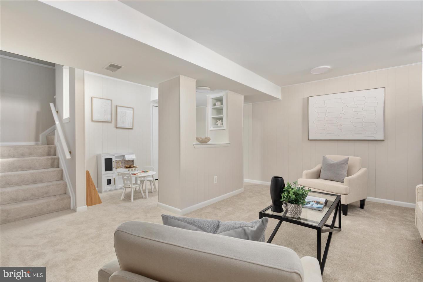 5 RAWLSTON CT, STERLING, Virginia 20165, 2 Bedrooms Bedrooms, ,2 BathroomsBathrooms,Residential,For sale,5 RAWLSTON CT,VALO2113394 MLS # VALO2113394