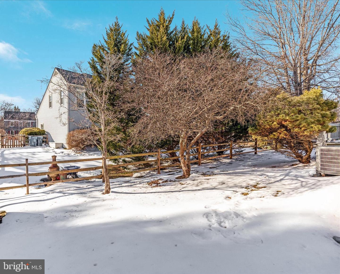 5 RAWLSTON CT, STERLING, Virginia 20165, 2 Bedrooms Bedrooms, ,2 BathroomsBathrooms,Residential,For sale,5 RAWLSTON CT,VALO2113394 MLS # VALO2113394