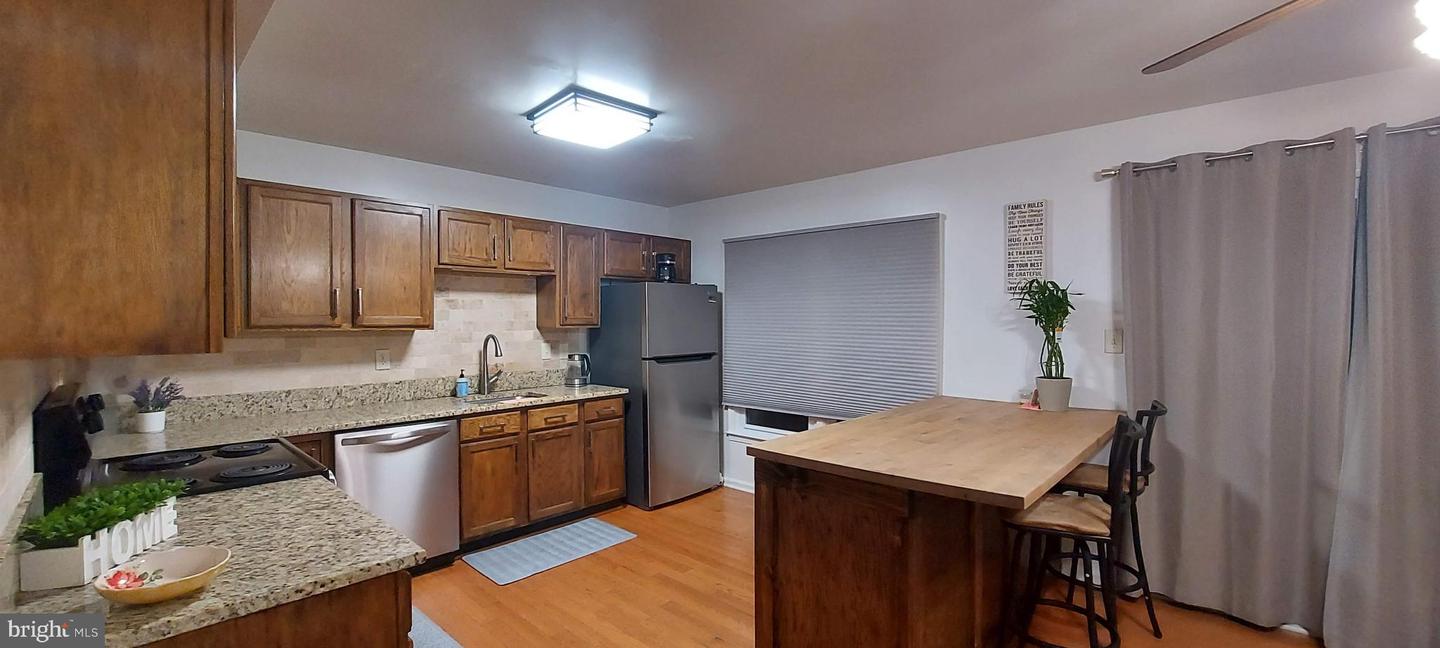 104 ROLLING HILL CT, STAFFORD, Virginia 22554, 3 Bedrooms Bedrooms, 9 Rooms Rooms,2 BathroomsBathrooms,Residential,For sale,104 ROLLING HILL CT,VAST2045148 MLS # VAST2045148