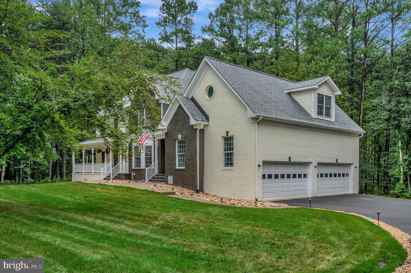 12001 HONOR BRIDGE FARM DR, SPOTSYLVANIA, Virginia 22551, 7 Bedrooms Bedrooms, ,5 BathroomsBathrooms,Residential,For sale,12001 HONOR BRIDGE FARM DR,VASP2038606 MLS # VASP2038606