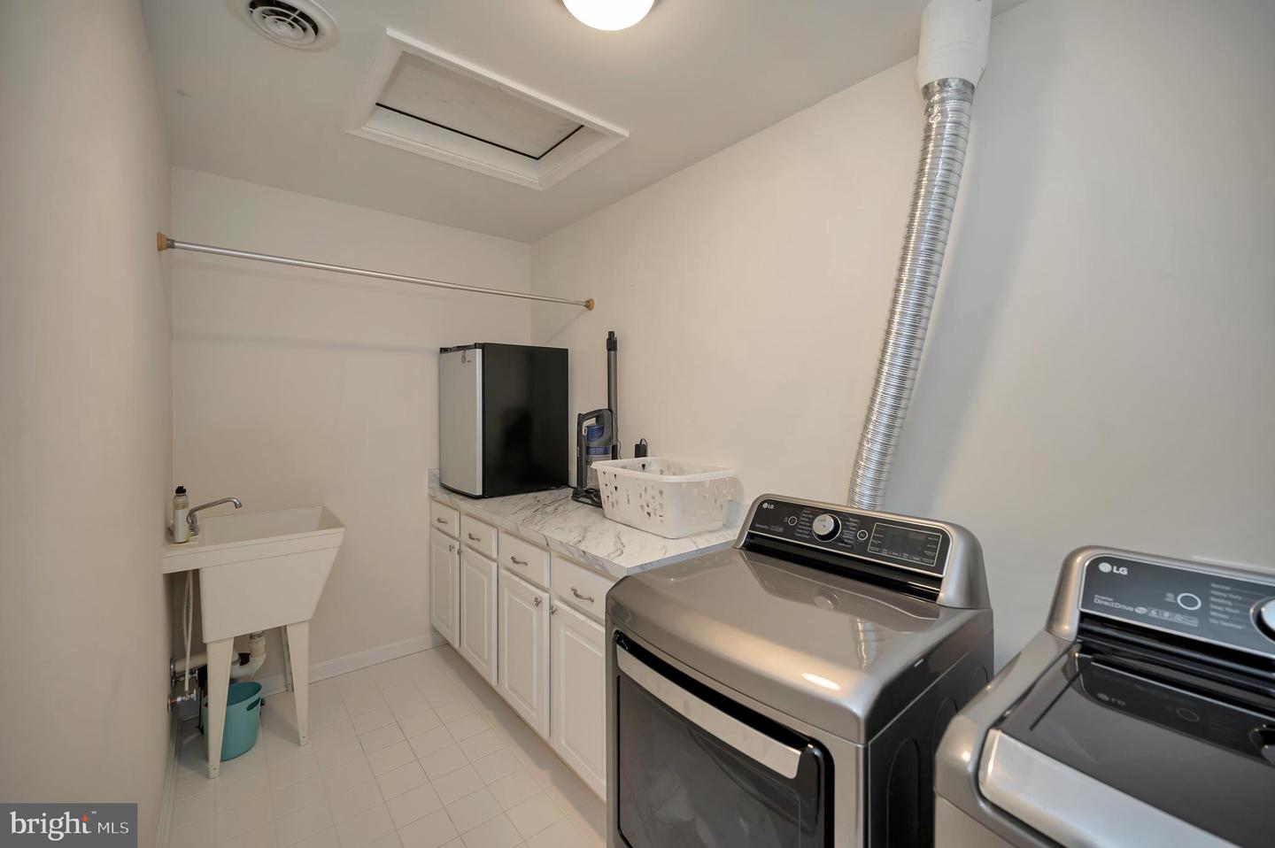 12001 HONOR BRIDGE FARM DR, SPOTSYLVANIA, Virginia 22551, 7 Bedrooms Bedrooms, ,5 BathroomsBathrooms,Residential,For sale,12001 HONOR BRIDGE FARM DR,VASP2038606 MLS # VASP2038606