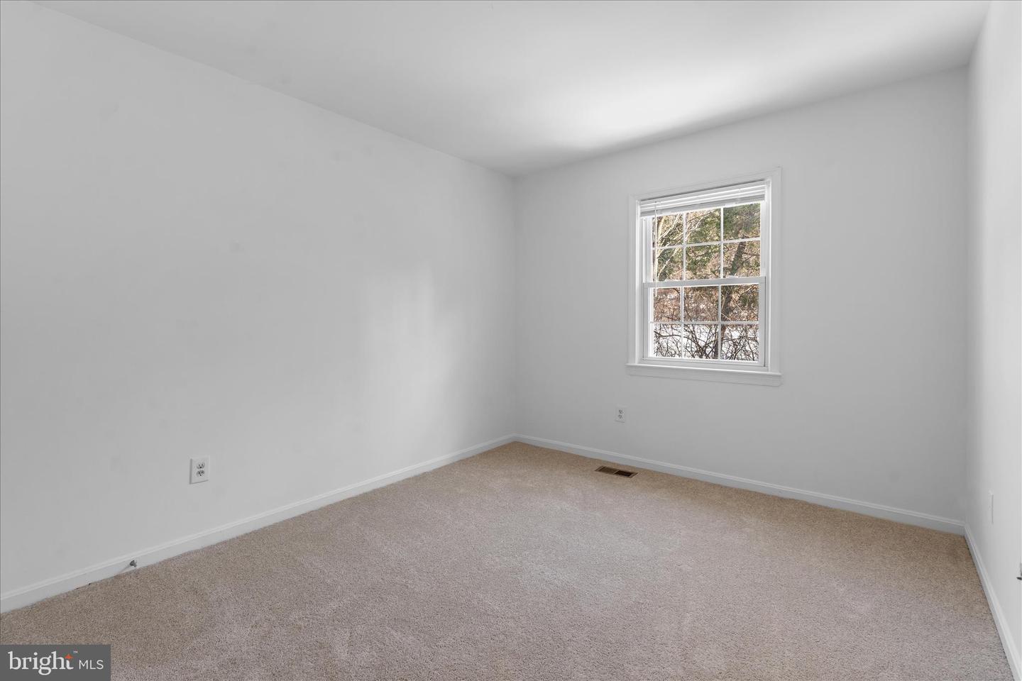 2402 WINDBREAK DR, ALEXANDRIA, Virginia 22306, 4 Bedrooms Bedrooms, ,2 BathroomsBathrooms,Residential,For sale,2402 WINDBREAK DR,VAFX2286540 MLS # VAFX2286540