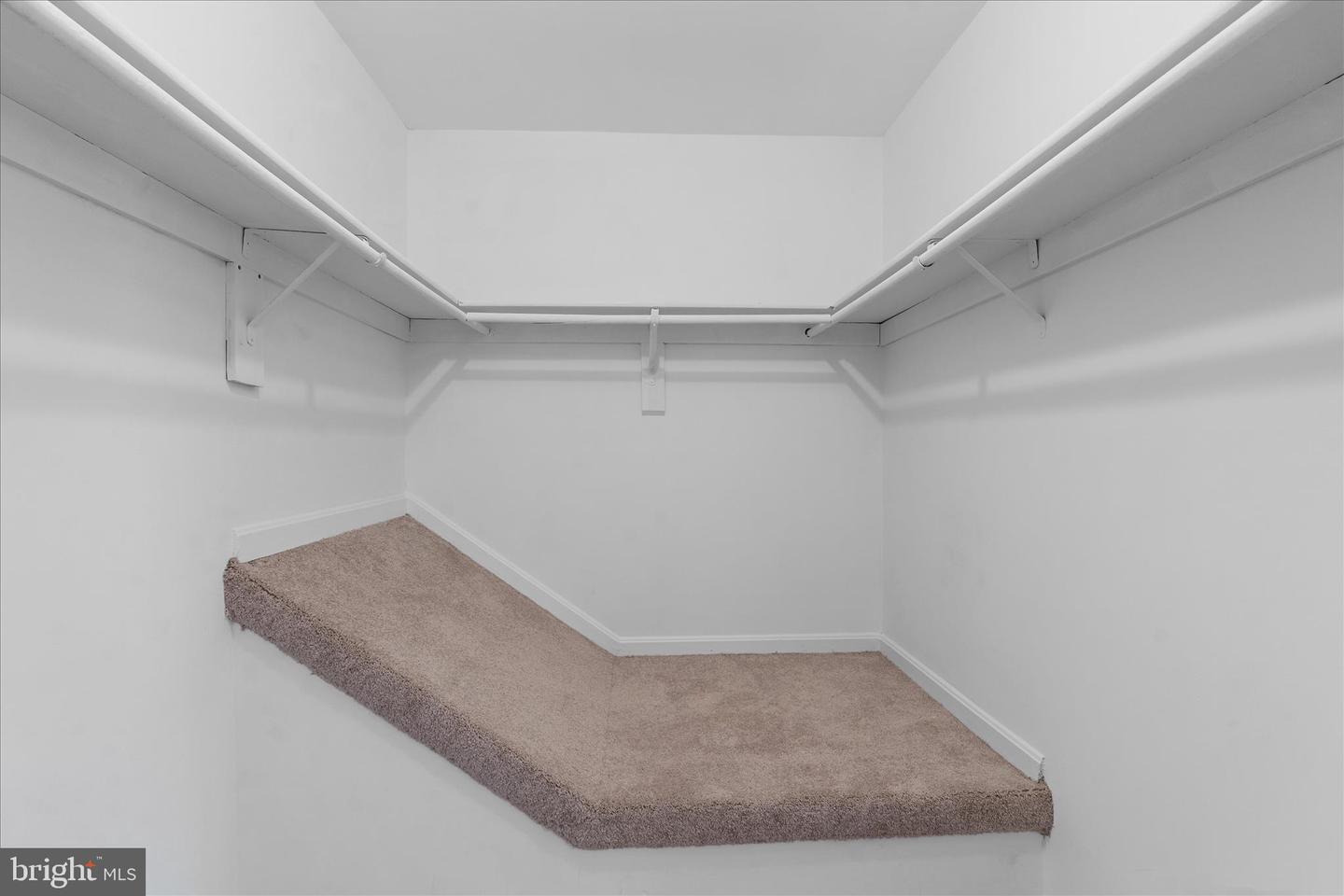 2402 WINDBREAK DR, ALEXANDRIA, Virginia 22306, 4 Bedrooms Bedrooms, ,2 BathroomsBathrooms,Residential,For sale,2402 WINDBREAK DR,VAFX2286540 MLS # VAFX2286540