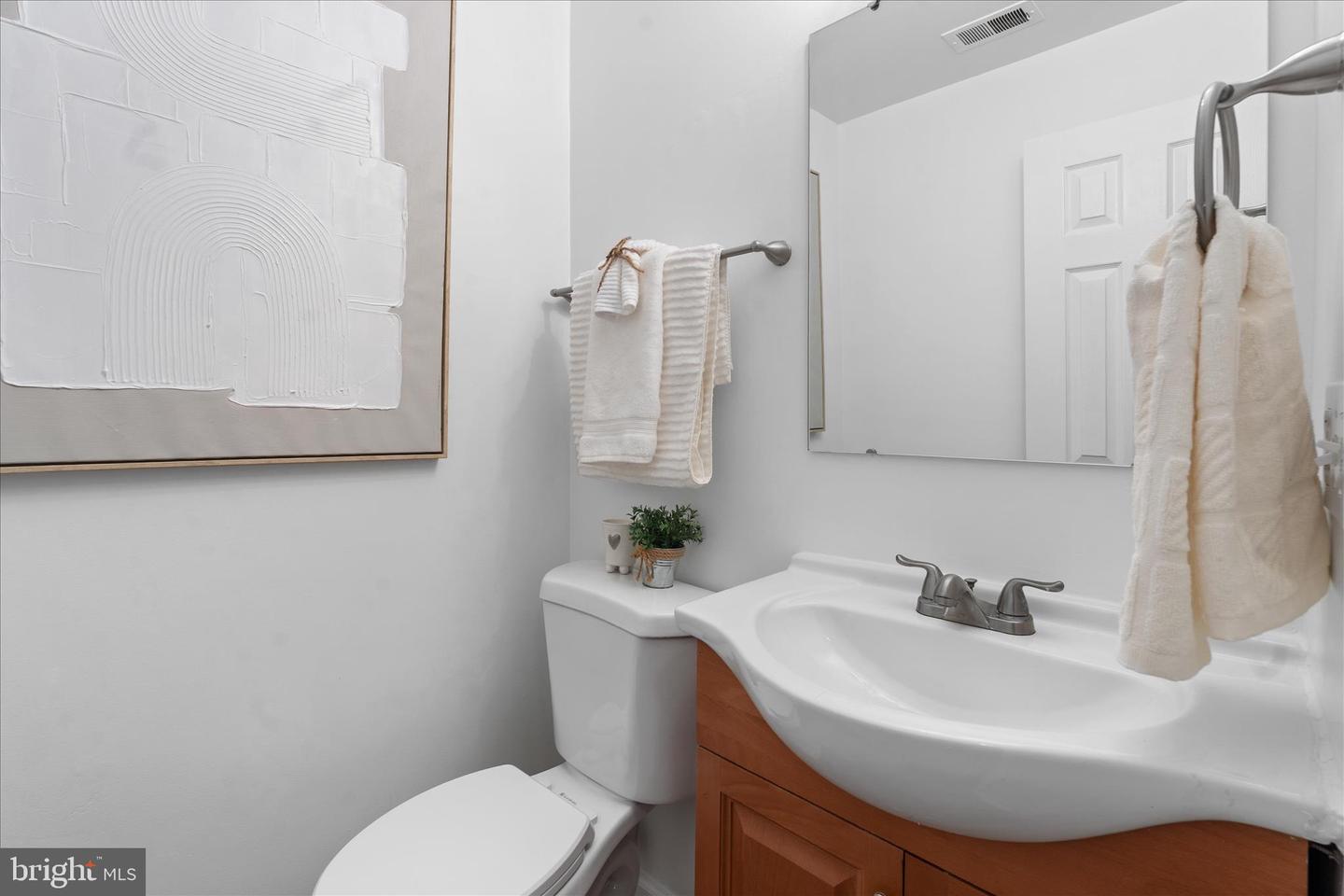 2402 WINDBREAK DR, ALEXANDRIA, Virginia 22306, 4 Bedrooms Bedrooms, ,2 BathroomsBathrooms,Residential,For sale,2402 WINDBREAK DR,VAFX2286540 MLS # VAFX2286540