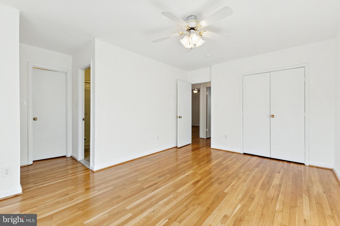 9896 CARDINAL, FAIRFAX, Virginia 22030, 3 Bedrooms Bedrooms, ,2 BathroomsBathrooms,Residential,For sale,9896 CARDINAL,VAFC2007680 MLS # VAFC2007680