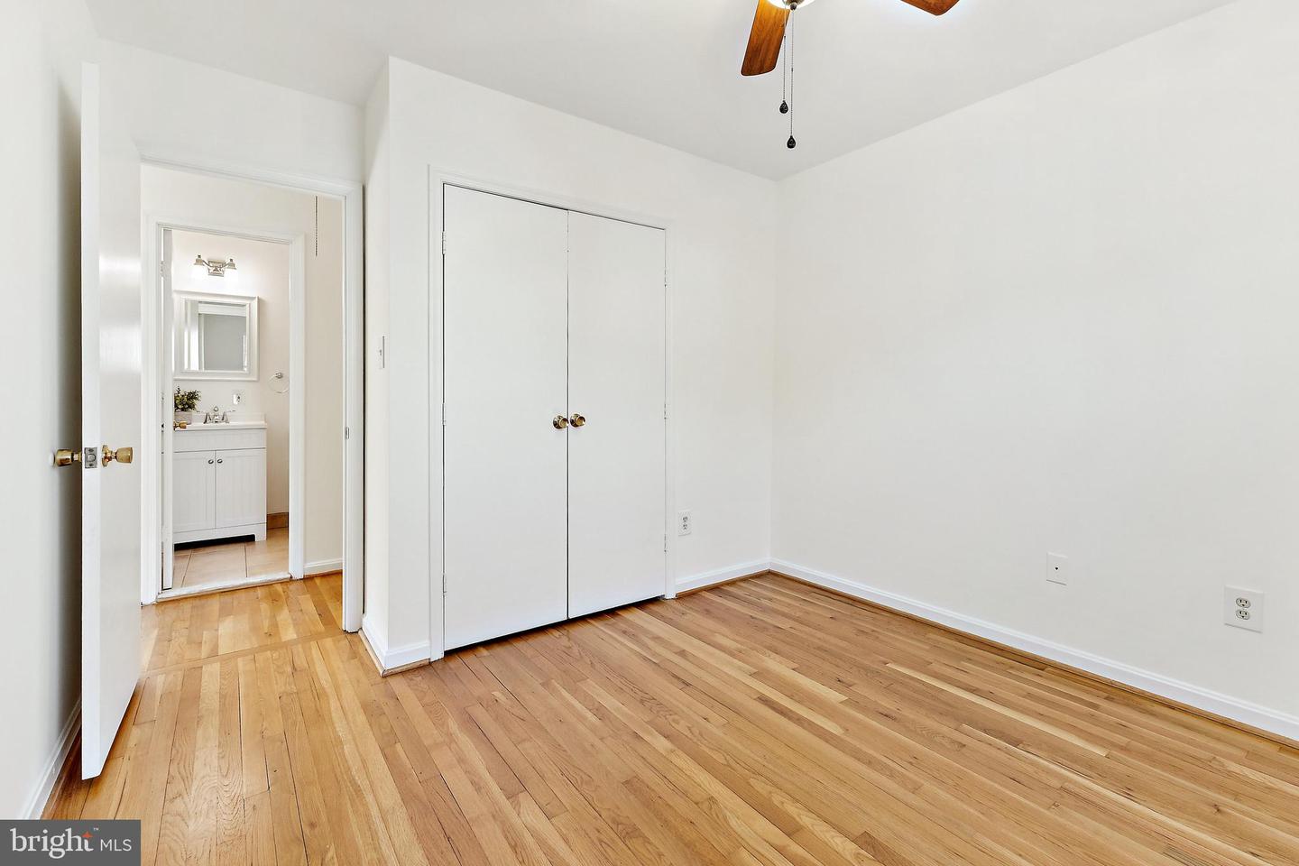 9896 CARDINAL, FAIRFAX, Virginia 22030, 3 Bedrooms Bedrooms, ,2 BathroomsBathrooms,Residential,For sale,9896 CARDINAL,VAFC2007680 MLS # VAFC2007680