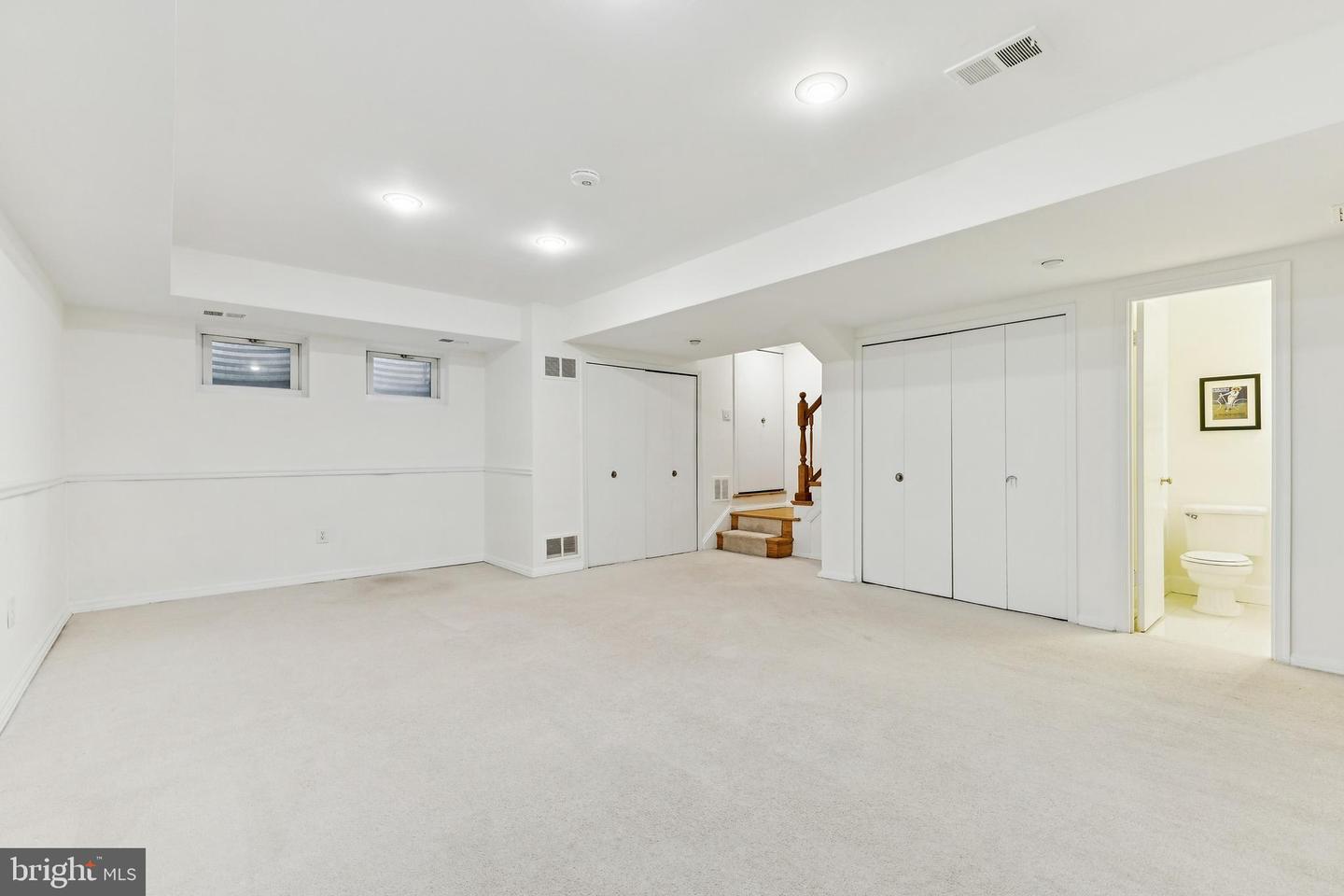 9896 CARDINAL, FAIRFAX, Virginia 22030, 3 Bedrooms Bedrooms, ,2 BathroomsBathrooms,Residential,For sale,9896 CARDINAL,VAFC2007680 MLS # VAFC2007680